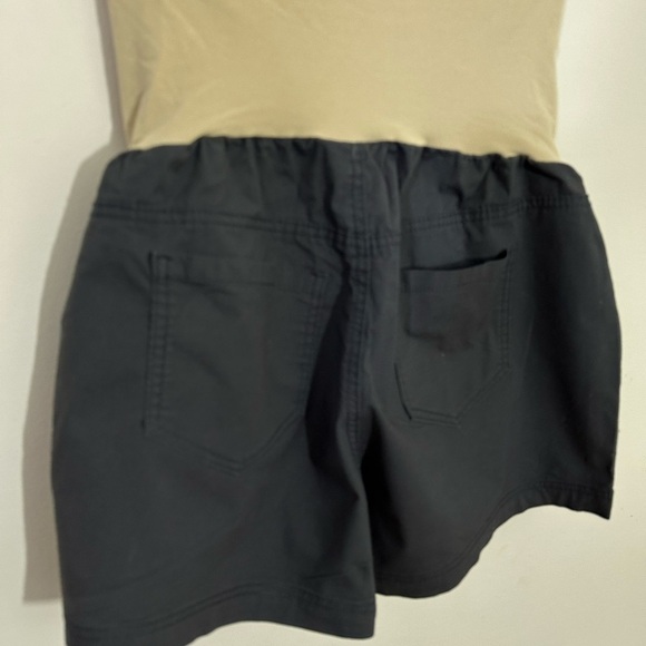 Motherhood Maternity sz med shorts dark gray nearly new - Picture 2 of 11